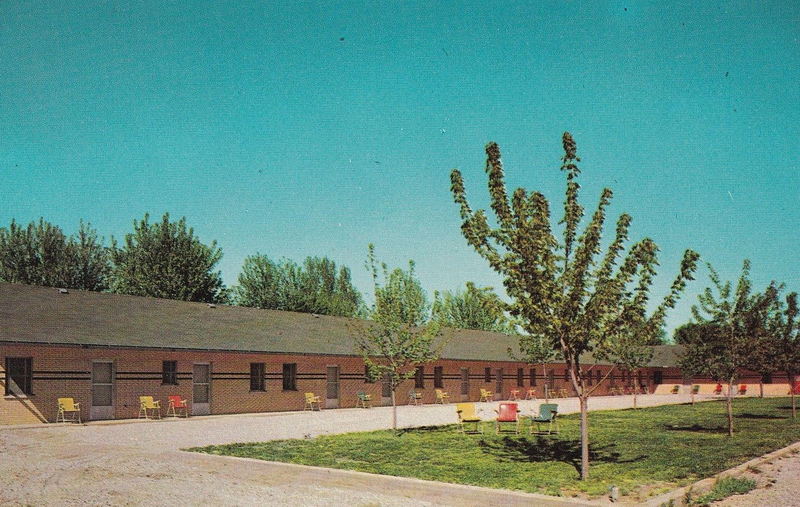 Pottawattamie Resort Motel - Vintage Postcard